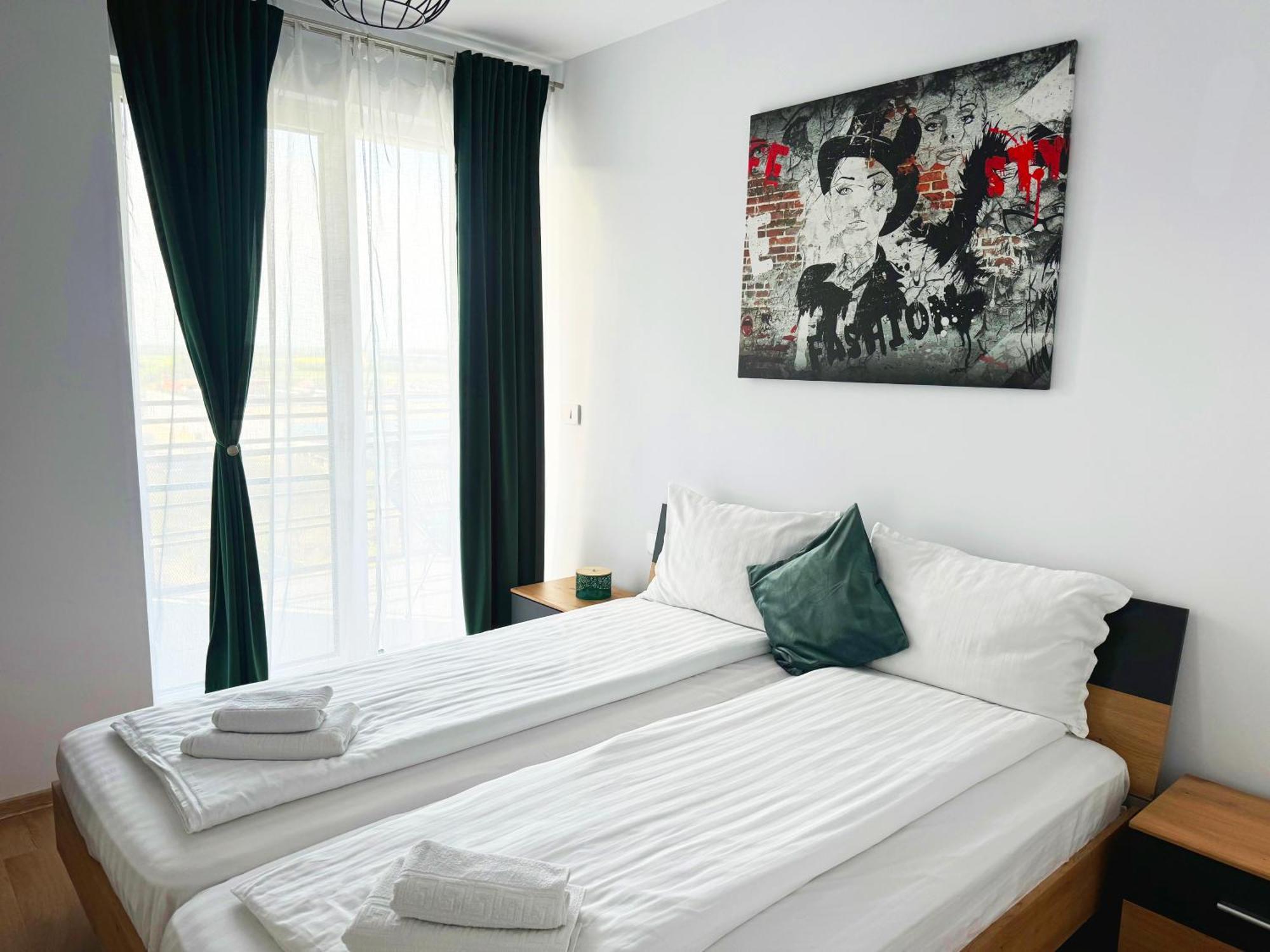 טימישוארה Sunset View Armoniei Apartament מראה חיצוני תמונה
